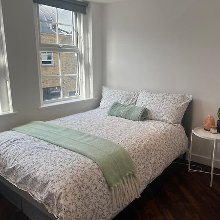 Spacious Battersea Rooms And Apartments Londres Exterior foto