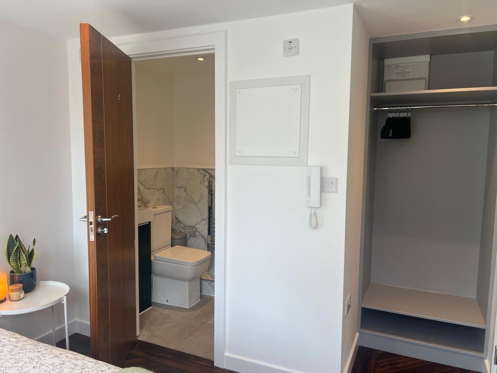 Spacious Battersea Rooms And Apartments Londres Exterior foto